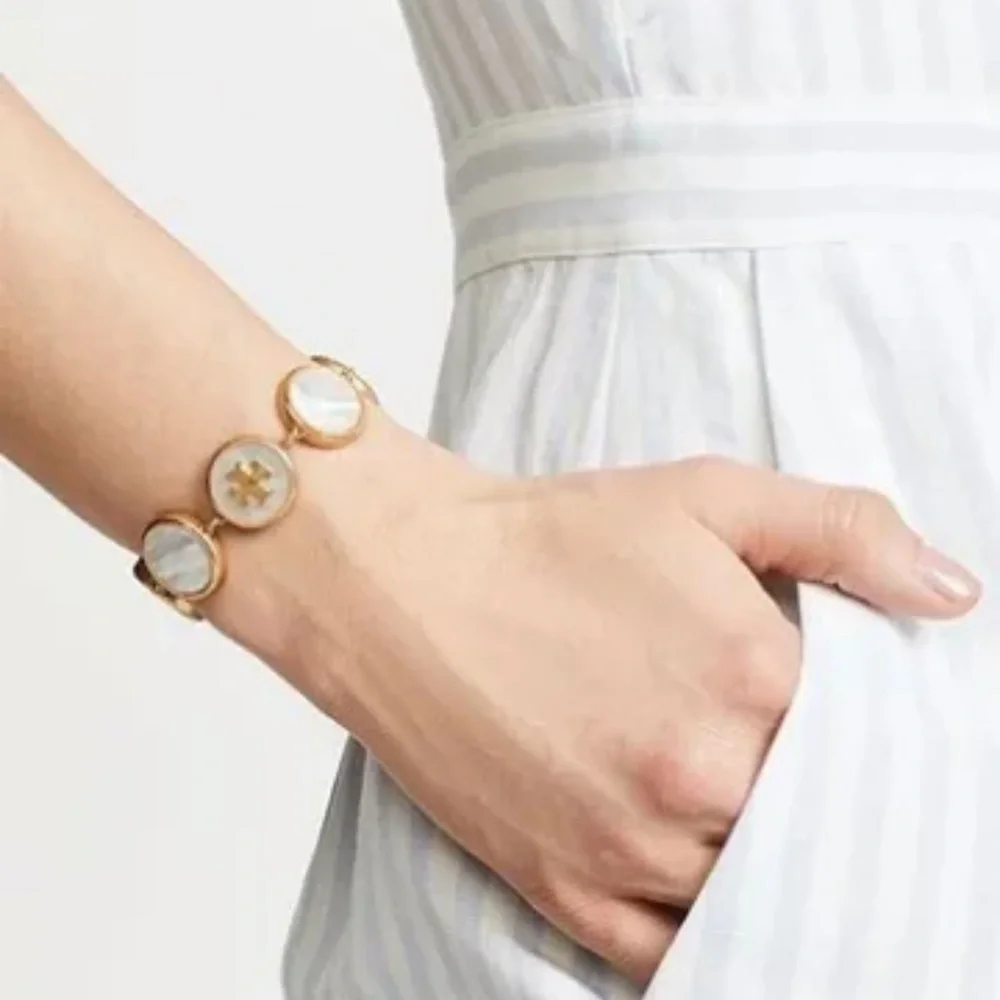 🔥🔥Tory Burch Authentic White Semi Precious Mother Of Pearl Coin Station Bracelet